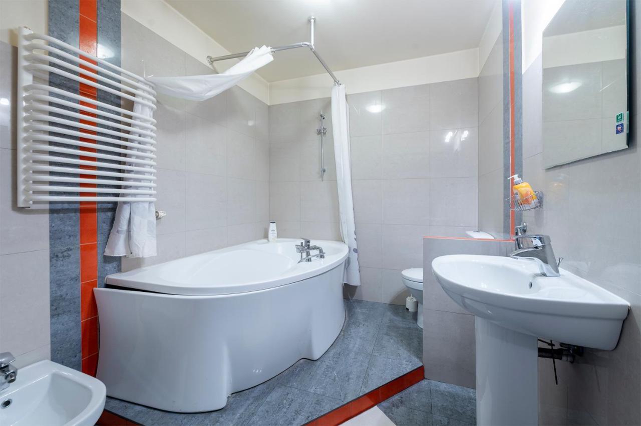Essence Of Lodz-145M!Central-Secured-Comfy18Ppl!&Freeparking ภายนอก รูปภาพ